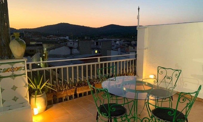 L'Olleria Apartment | Sunny attic with views in L'Olleria