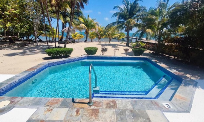 Surfside House | Sunny Bungalow 2B