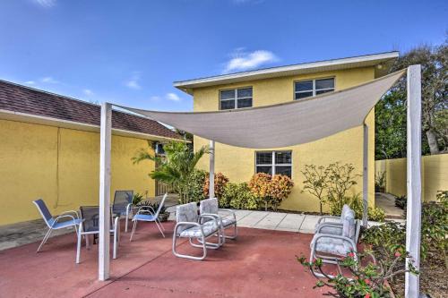 Cocoa Beach House | Sunny Cocoa Beach Escape with Bikes, Walk to Beach