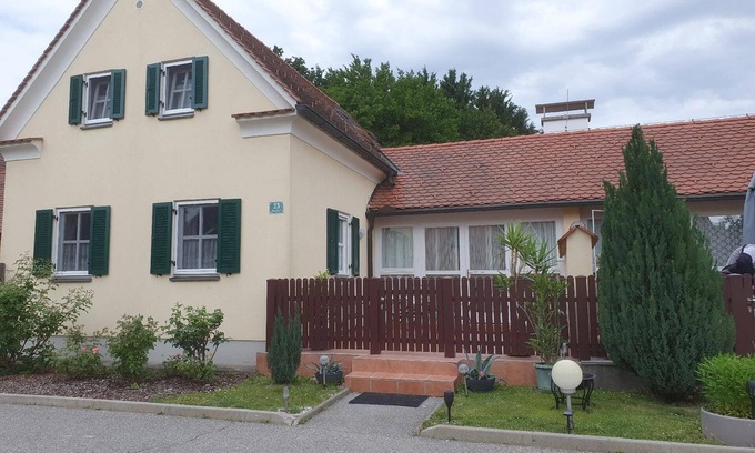 Wagerberg House | Sunny holiday home in Wagerberg