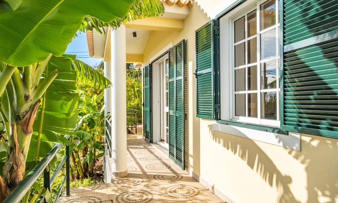 Ponta do Sol Ski Chalet | Sunny House by Madeira Sun Travel