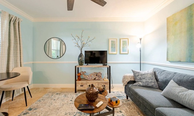 Grandview Heights Apartment | Sunny Retreat: Cozy APT in WPB #2