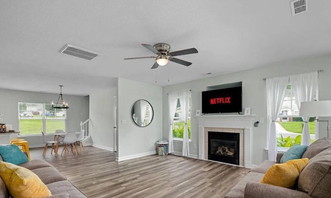 Paw Creek House | Sunny Spacious Oasis | 10 min fr Whitewater Center