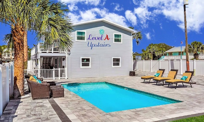 Vilano Beach House | Sunny Upper Level 1 Block from 2 Beaches w/Private Pool, High-Speed Wi-Fi