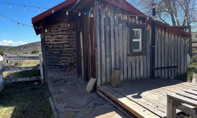 Tridell Cabin | Sunrise Cabin in Lapoint