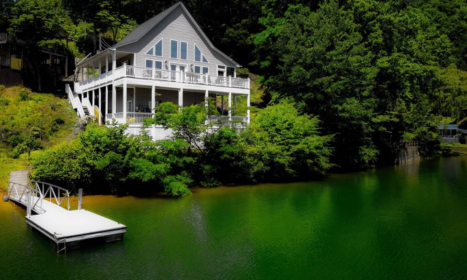 Almond House | Sunrise Cove | Lake Fontana with Private Dock and Lake Views