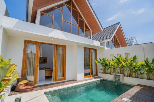 Padangsambian Klod Villa | Sunrise Oasis - 2BR Villa in Kerobokan