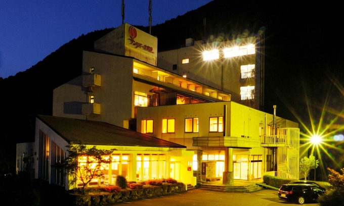 Miyoshi Hotel | Sunriver Oboke