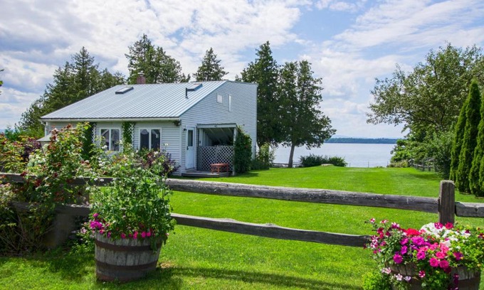 South Hero House | Sunset Beach