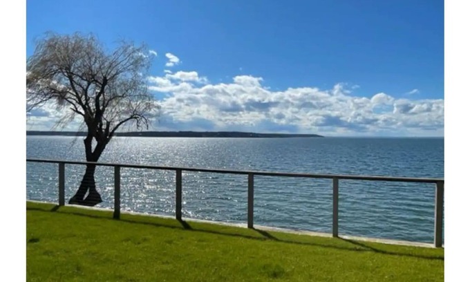 Eatons Neck House | Sunset Bluff: Breathtaking views of LI Sound.