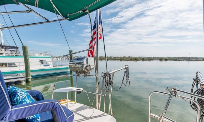 St. Augustine Boat Rental | Sunset Charm in Downtown St Augustine ★