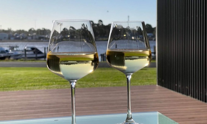 Raymond Island House | Sunset House - Soak up the sun and enjoy the laid-back lifestyle