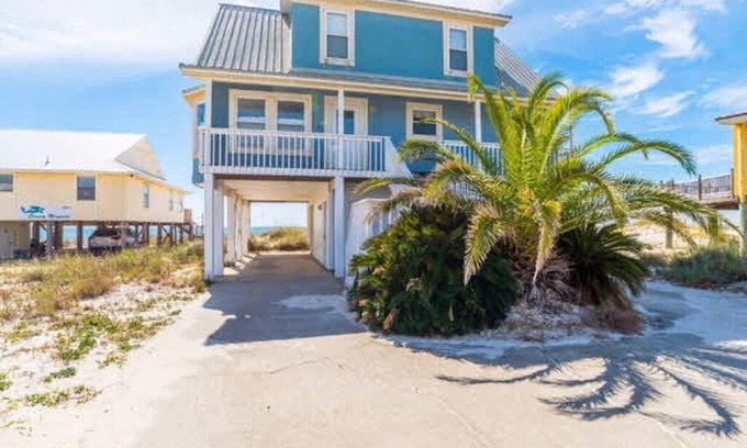 Surf Side Shores House | Sunset Palace Beachfront