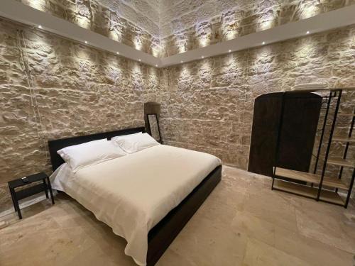Molfetta House | Sunset Suite