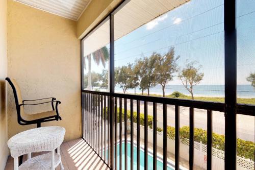 Bradenton Beach Apartment | Sunset Villa 2