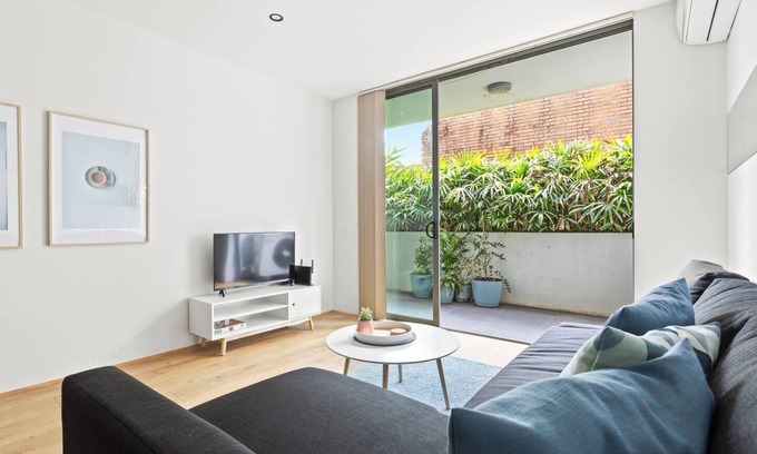 Greenwich Apartment | Sunshine Pacific A Spacious Boutique Stay