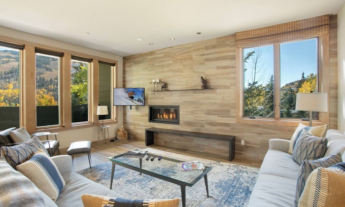 Vail Condo | SunVail 24D - Pristine Newly Remodeled Condo, Heated Pool and Hot Tubs