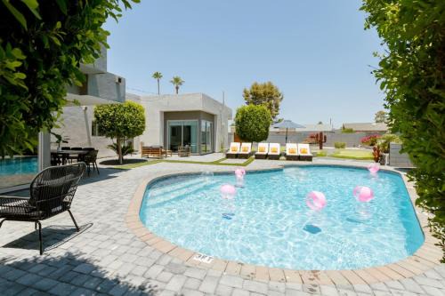 Cox Heights House | Sunvice