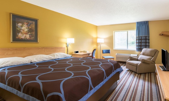 Medina Hotel | Super 8 by Wyndham Medina