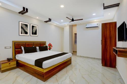 Potheri Hotel | Super Townhouse Guduvancheri Junction Formerly Zafe Commercial