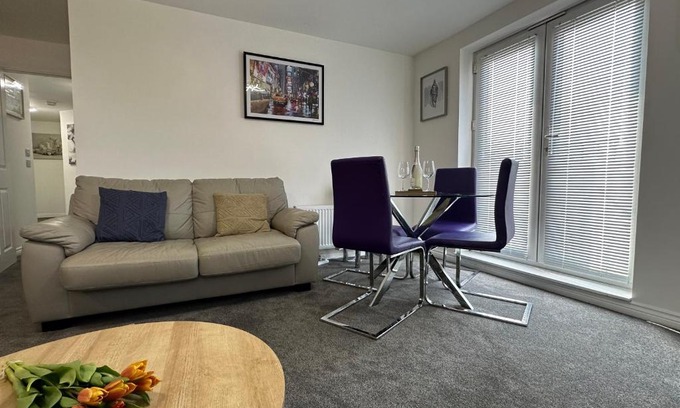 Corby Apartment | Superb 2 bedroomed apartment