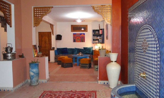 Tamrhakht House | SUPERB AND SPACIOUS TRADITIONAL RIAD - 4 BEDROOMS - LARGE TERRACE - AURIRE