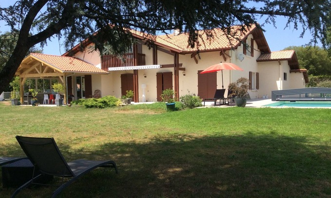 Tosse Villa | Superb landaise villa in 2000 m² of parkland10 minutes from the sea