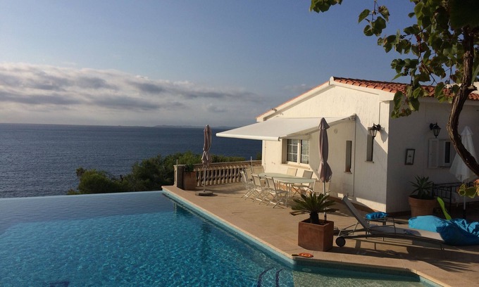 Cala Pi House | Superb villa on the waterfront, idyllic setting!