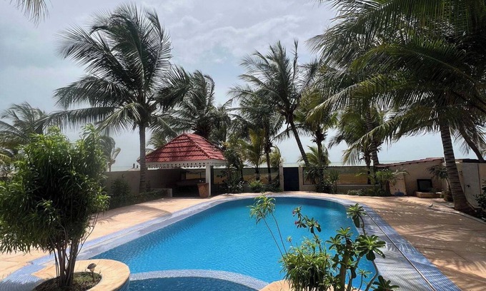 Saly Villa | Superb waterfront villa, Saly Cristallines