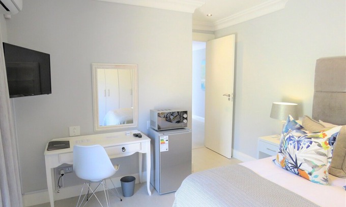 Sunset Beach Apartment | SUPERIOR STUDIO - OCEAN BREEZE SUNSET BEACH