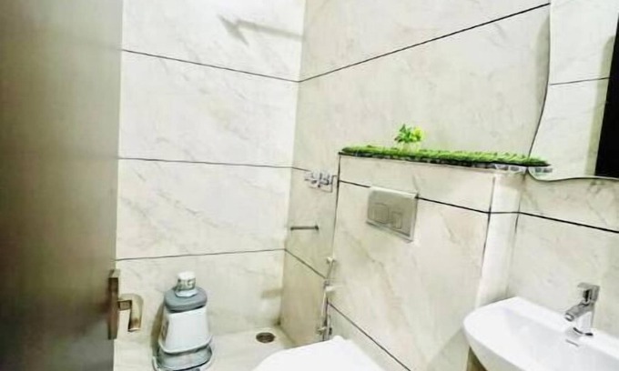 Maheshwar Apartment | Superior Triple room AC @ StayMore