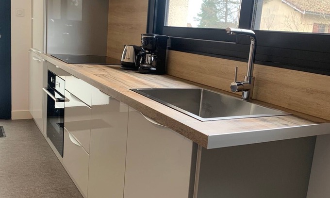 Villette-sur-Ain Apartment | Sur Côte en Dombes - country gîte