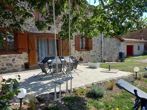 Blassac House | Sur les Rives du Haut Allier