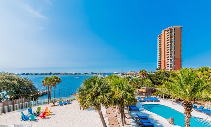 Pensacola Beach Hotel | Surf & Sand Hotel