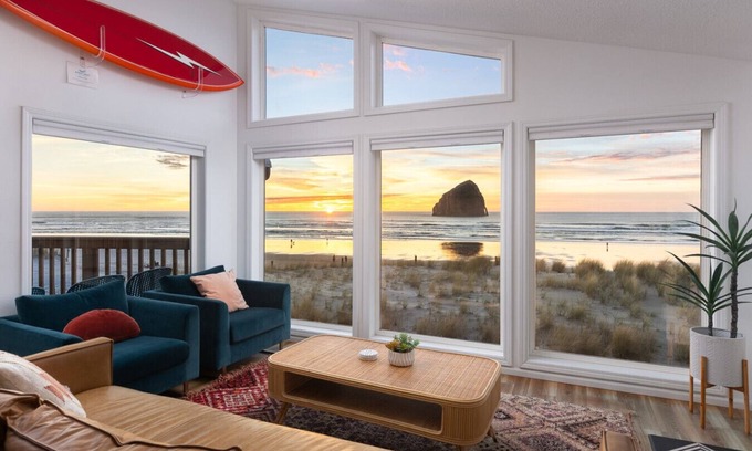 Oregon Coast House | Surf Vista Beach Front Home