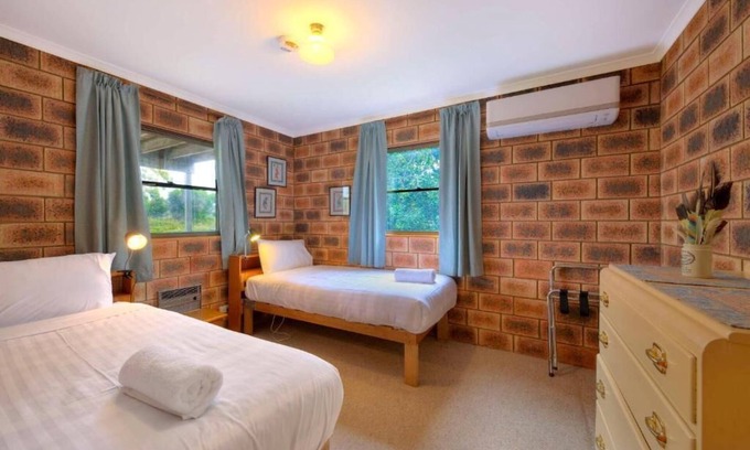 Coles Bay House | Swan Cove