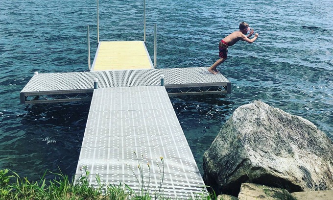 Belfast House | Swan Lake House