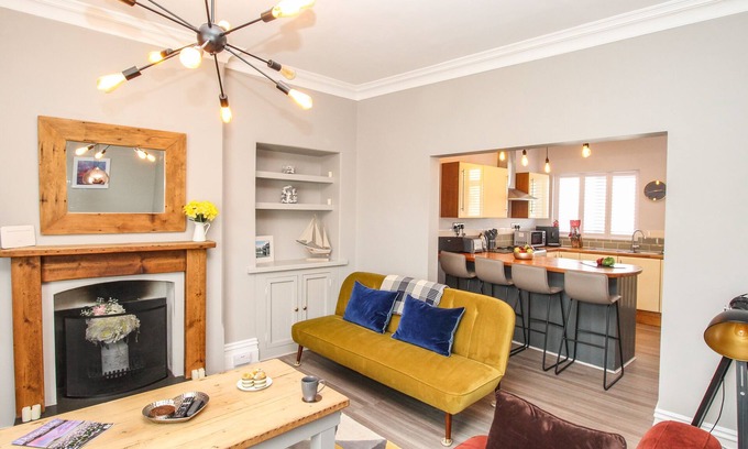 Swanage Cottage | SWANAGE BAY, pet friendly, country holiday cottage in Swanage