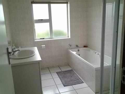 Still Bay House | Swansnes