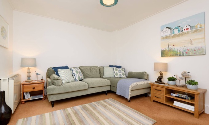 Looe House | Sweet cottage in the heart of Looe with free Wifi