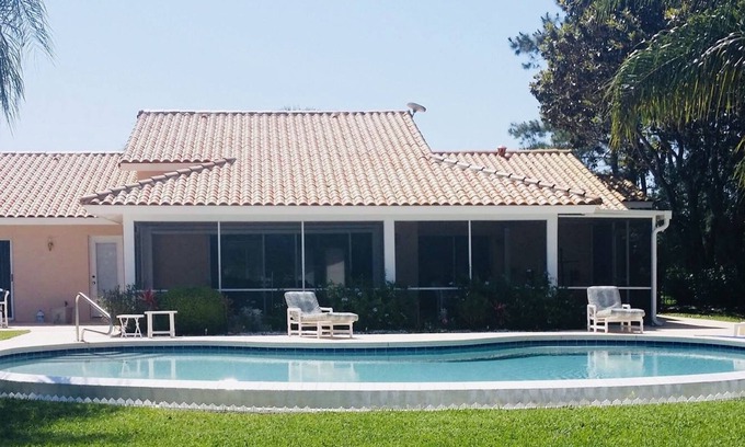 Clermont House | SWISS 22 - Lake Stephanie