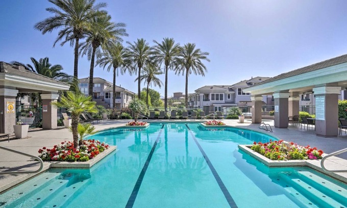 Kierland Condo | SWSS - FAMILY/Luxurious Kierland Greens Condo: Gated Community, Heated Pool, CLEAN & CUTE