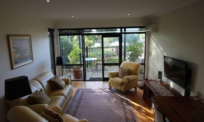 East Perth Apartment | Syrena on the Swan - East Perth