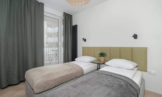 Jezyce Apartment | Szamarzewskiego 43 | Fashionable Studio | Center