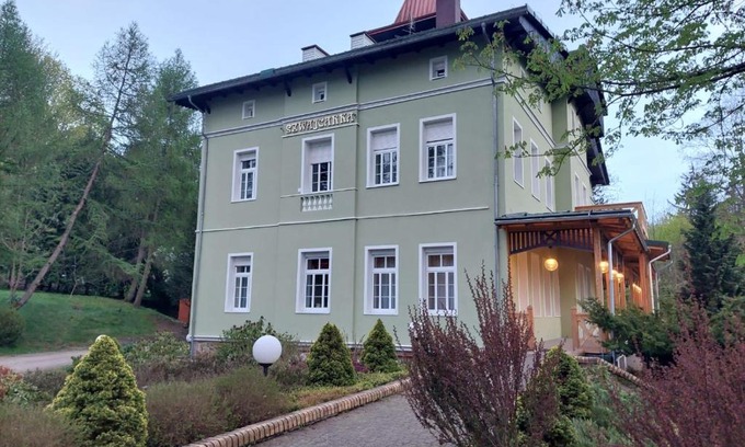 Kudowa Zdroj Bed & Breakfast | Szwajcarka Willa z sauną i jacuzzi