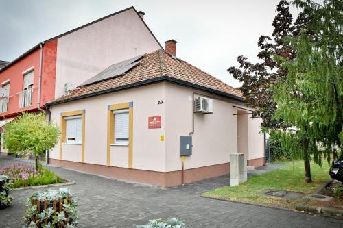 Morahalom House | Tömörkény utcai vendégház