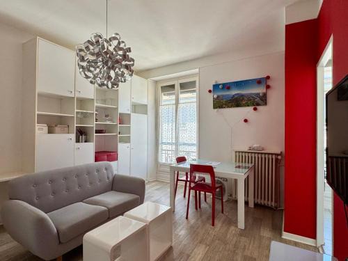Aix-les-Bains City Center Apartment | T1 lumineux au centre-ville avec WiFi et parking - FR-1-555-43