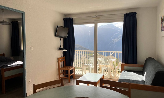 Peyragudes Apartment | T2 Apartment with balcony, free shuttle near the slopes in Peyragudes