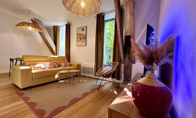 Centre Historique Apartment | T2 "Mediterranean" apartment in the center of Narbonne