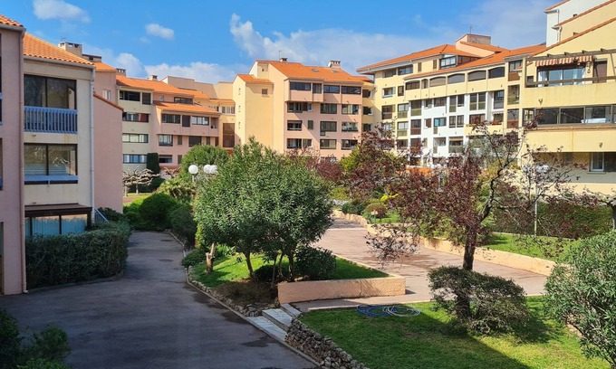 Frejus Apartment | T2 + pool at the gates of old Frejus and 5 minutes from the beach